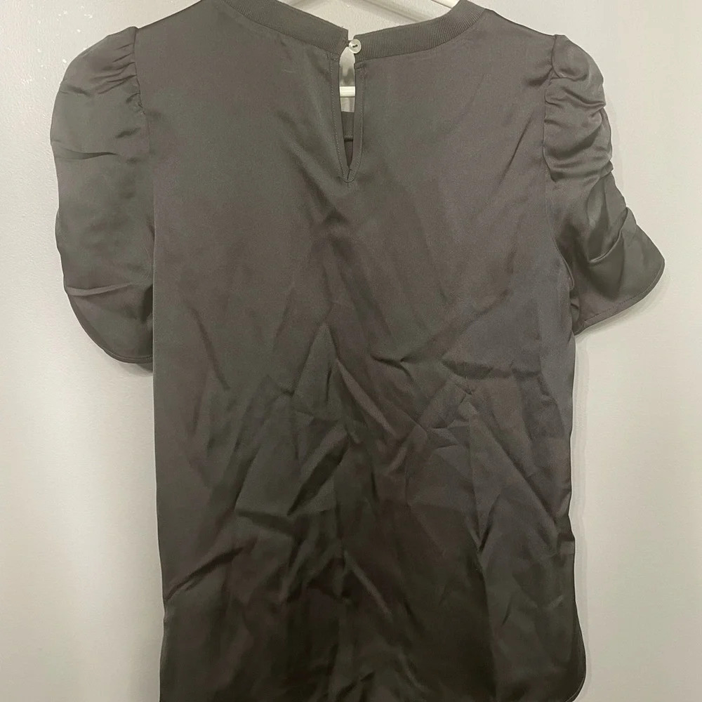 NWT grey T-shirt Nordstroms Rack size xs - Picture 4 of 10
